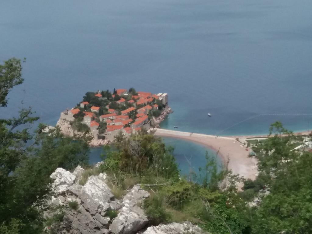 Apartments Muhar Sveti Stefan Exterior photo