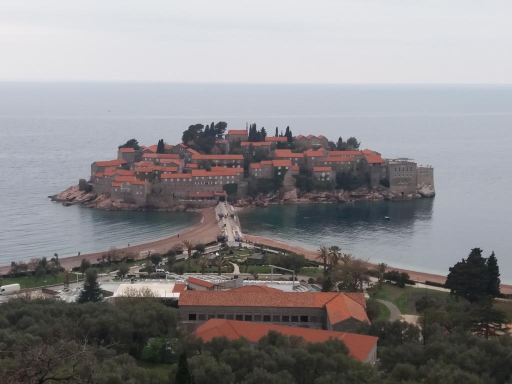 Apartments Muhar Sveti Stefan Exterior photo